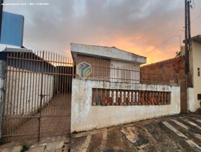 Casa para Venda, em Tatu�, bairro Jardim Wanderley, 3 dormit�rios, 1 banheiro, 4 vagas
